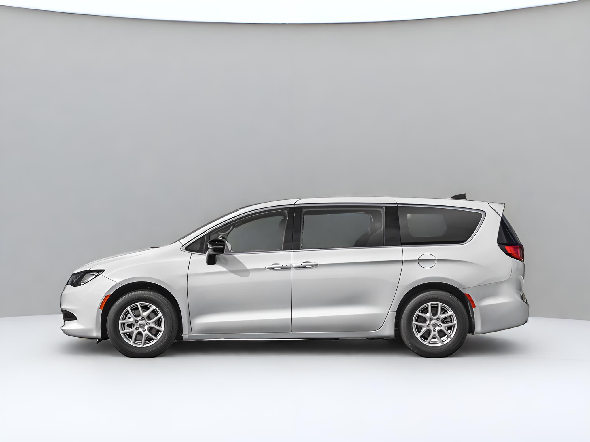 2026 Chrysler Voyager LX