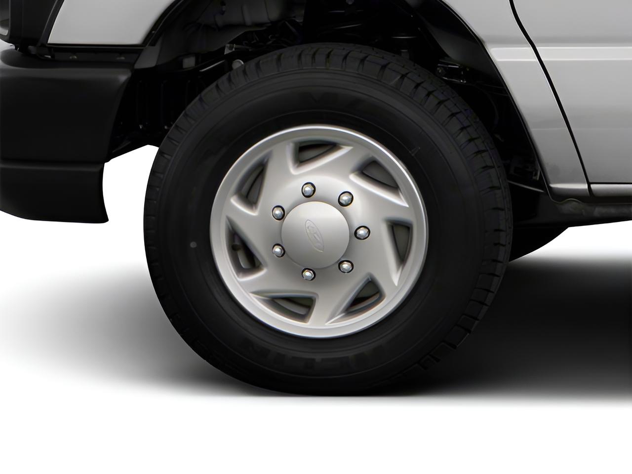 2011 Ford E-Series Wagon XL