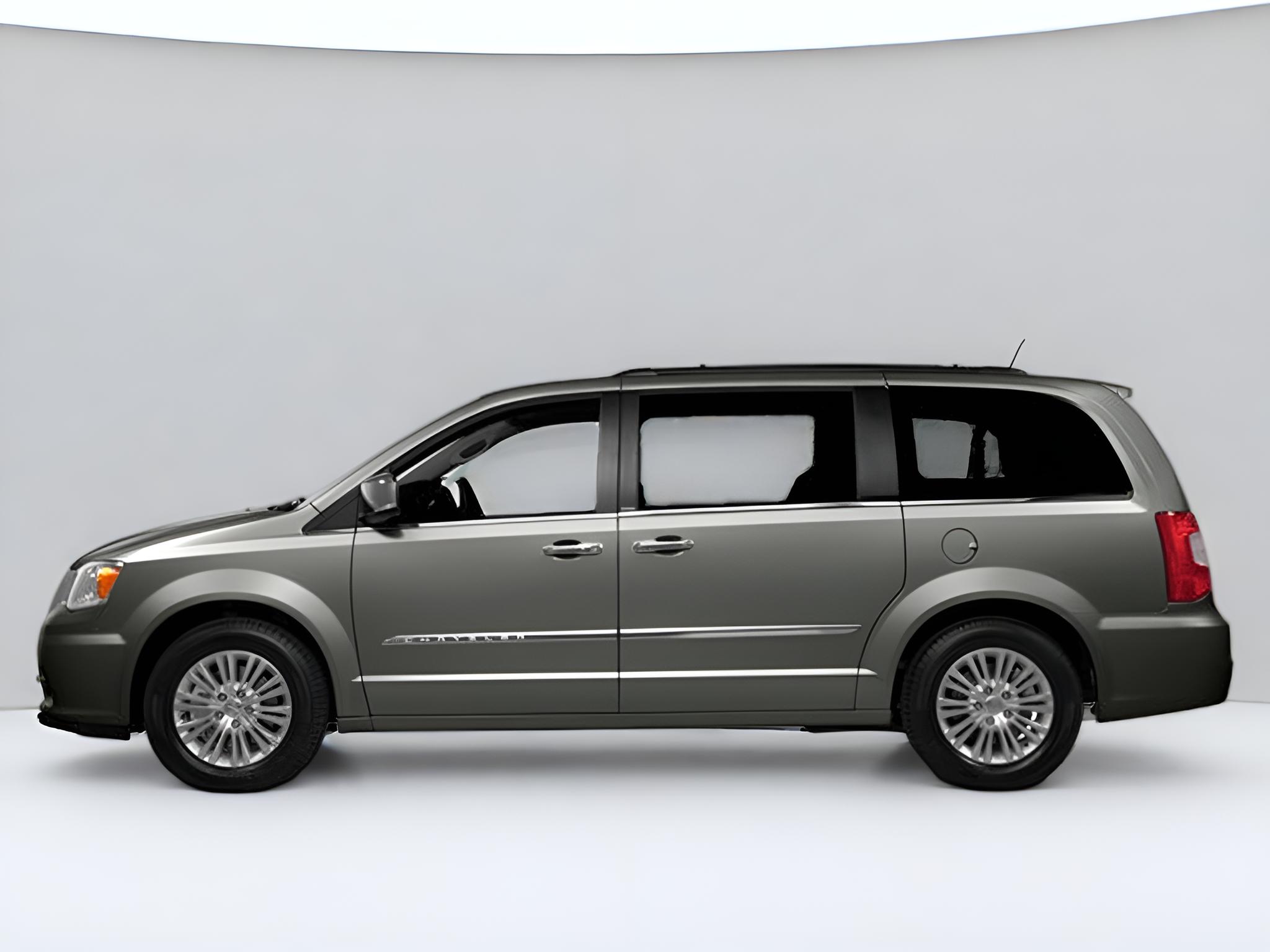 2012 Chrysler Town & Country Touring