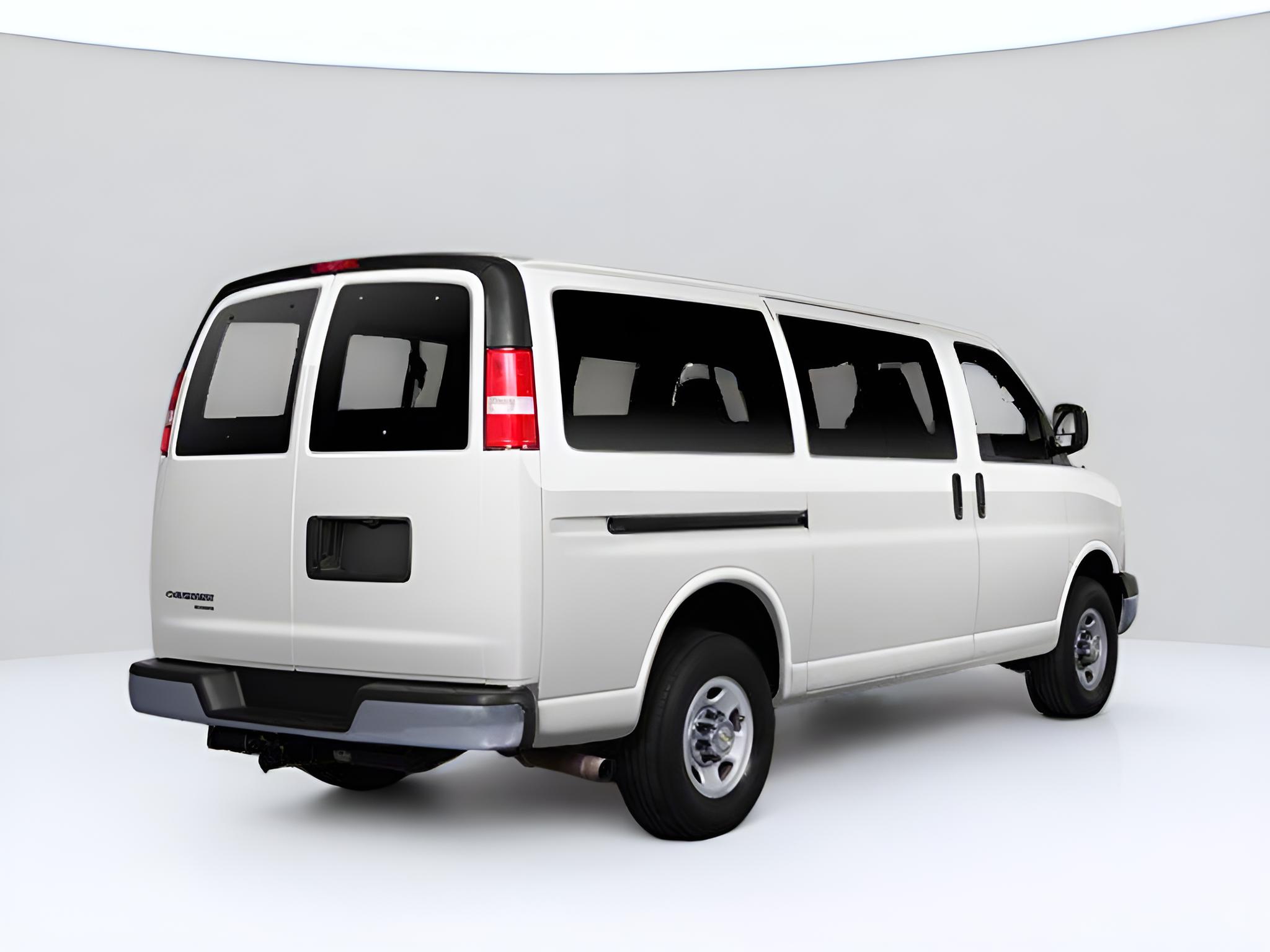 2013 Chevrolet Express Passenger LS