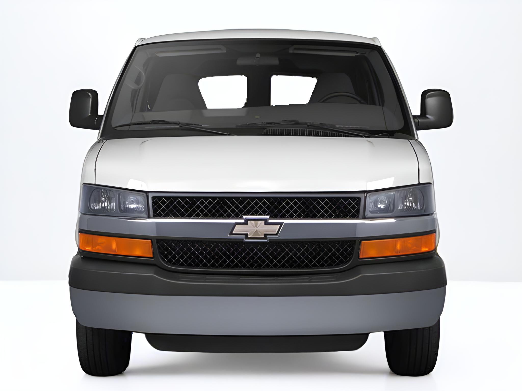 2013 Chevrolet Express Passenger LS