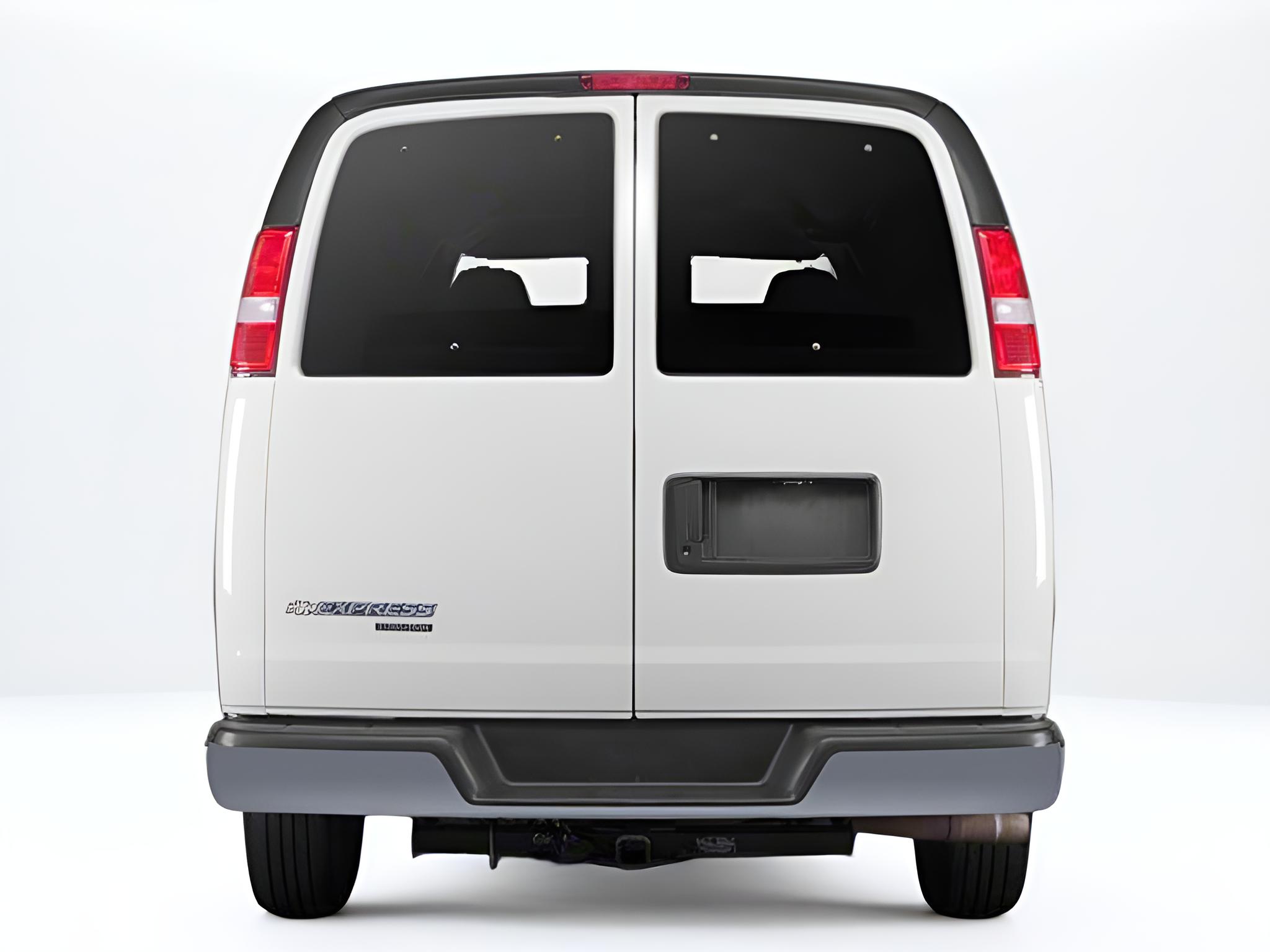 2013 Chevrolet Express Passenger LS