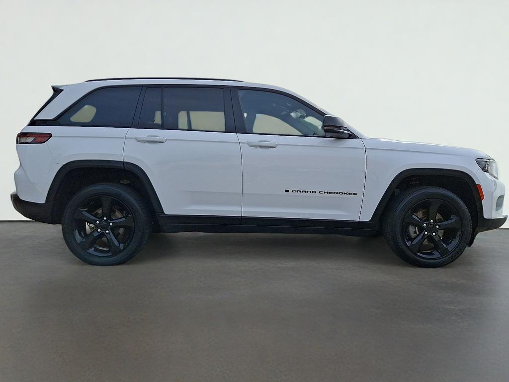 2023 Jeep Grand Cherokee Altitude - Photo 7