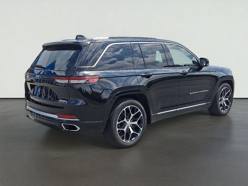 2023 Jeep Grand Cherokee Summit Reserve