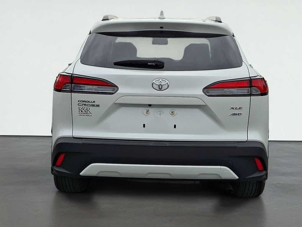 2023 Toyota Corolla Cross XLE
