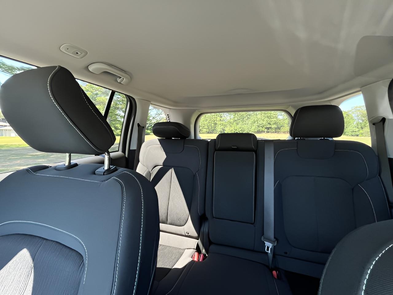 2022 Jeep Grand Cherokee, Laredo, 4x4 , Lux Tech Group