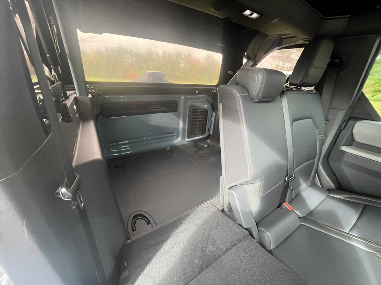 2022 Ford Bronco Badlands, Equip group 334A. V6 Engine, 10 speed Auto ,