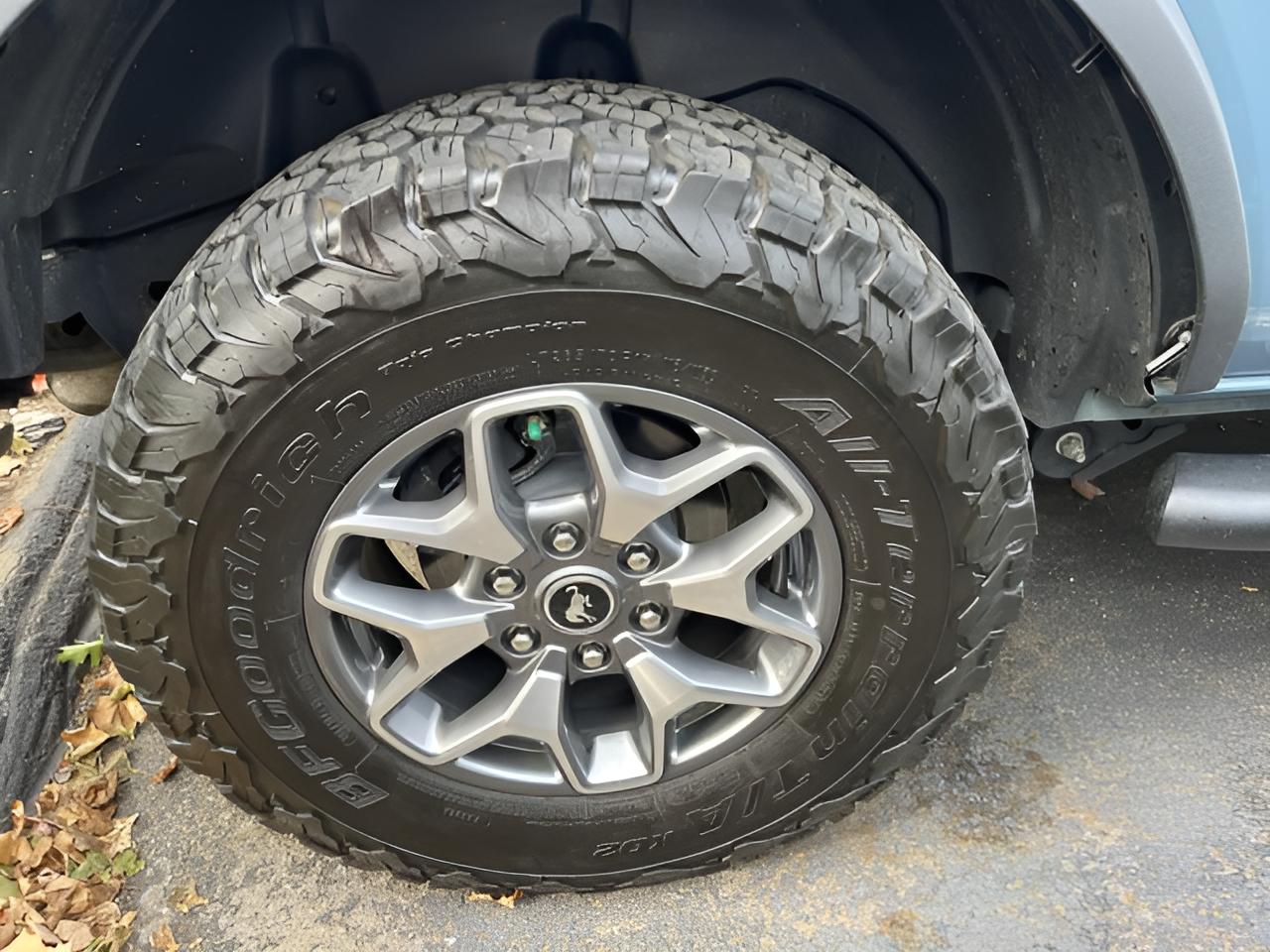 2022 Ford Bronco Badlands, Equip group 334A. V6 Engine, 10 speed Auto ,