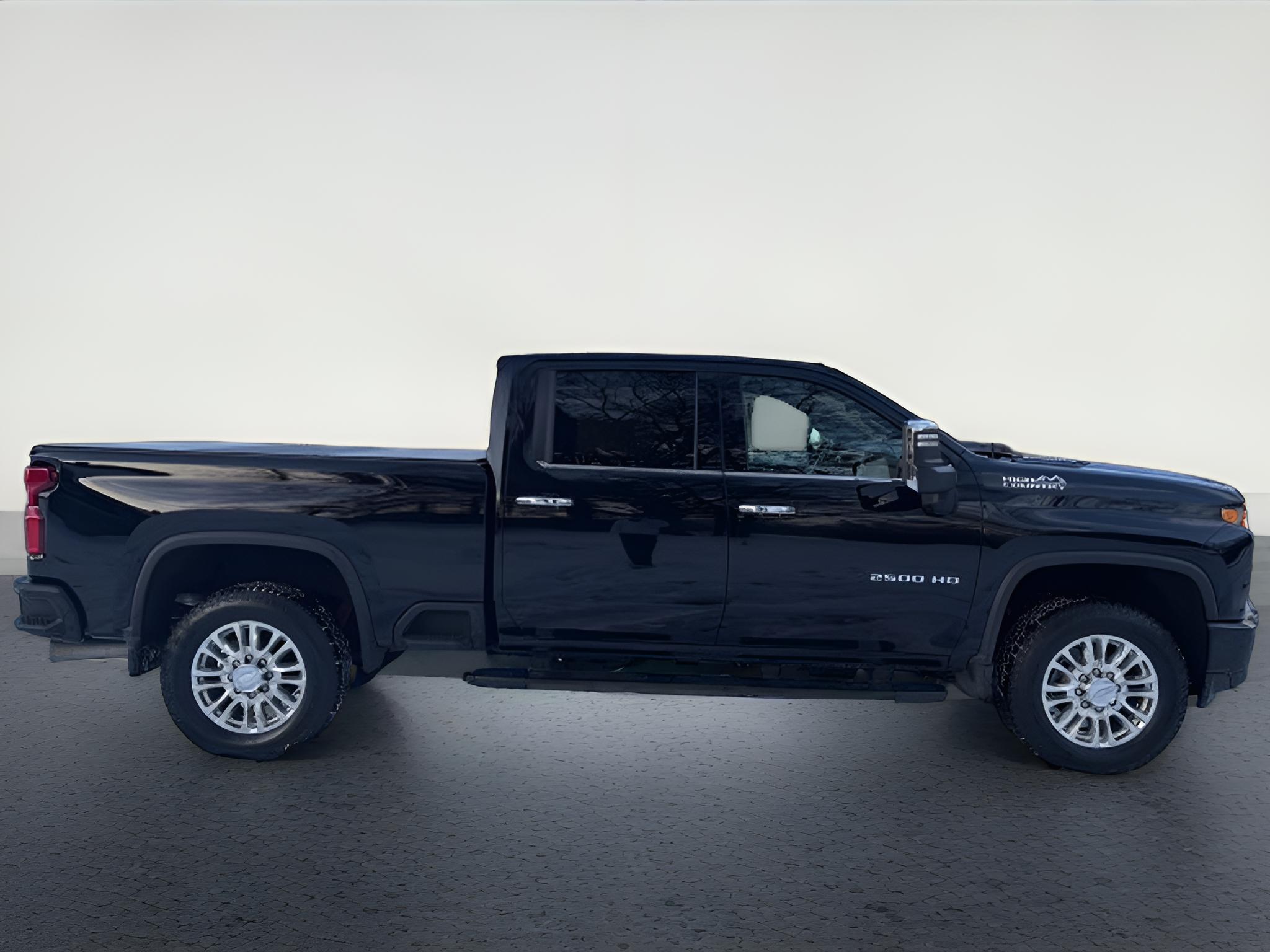 2020 Chevrolet Silverado 2500HD High Country, 6.6L Duramax Diesel, low miles,