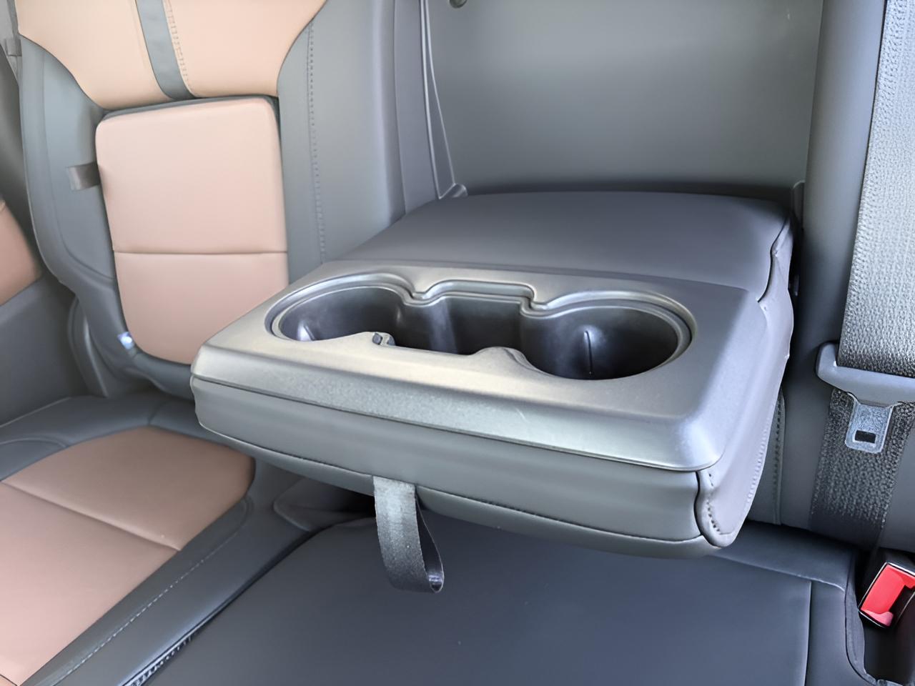 2020 Chevrolet Silverado 2500HD High Country, 6.6L Duramax Diesel, low miles,