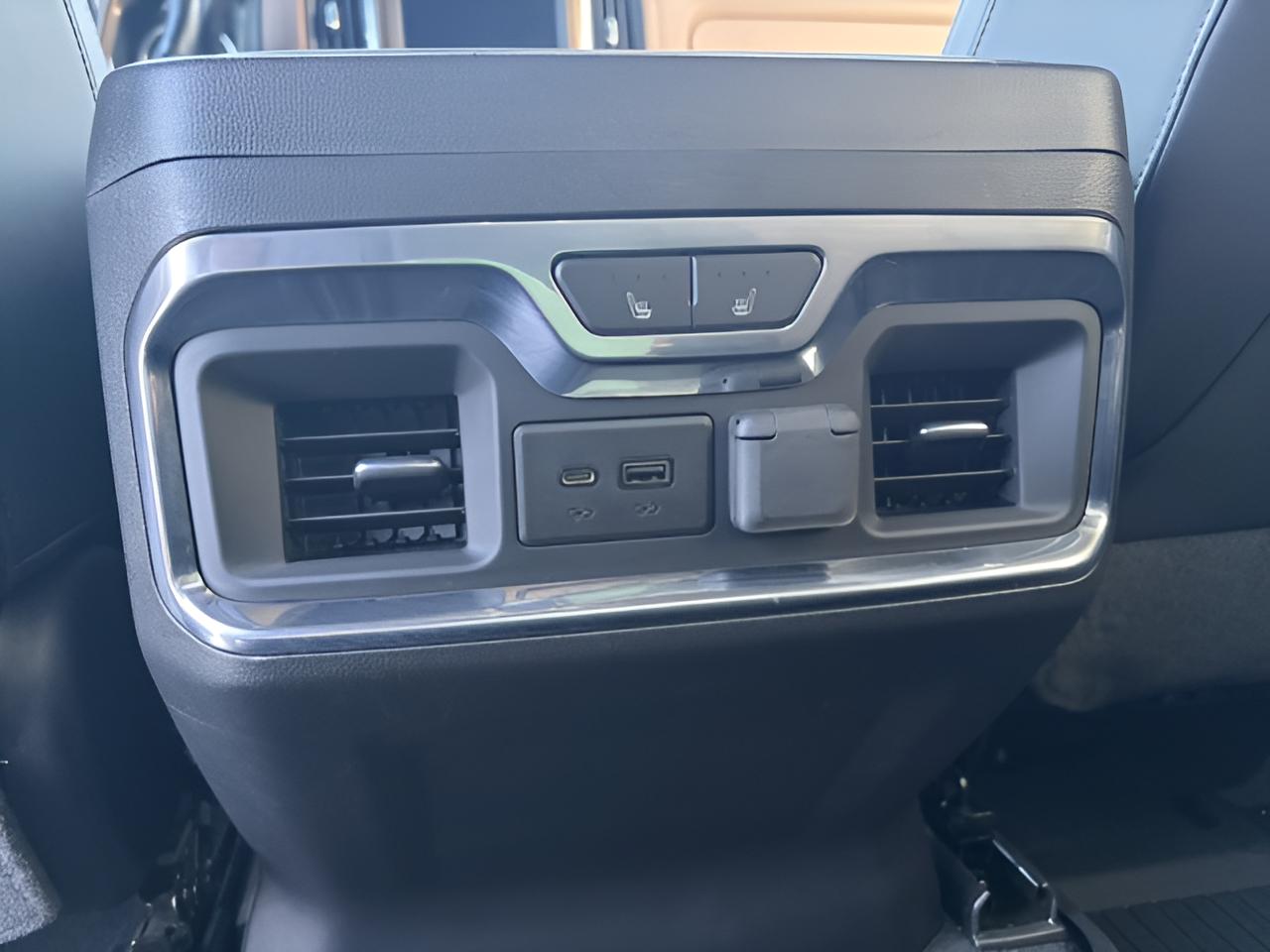 2020 Chevrolet Silverado 2500HD High Country, 6.6L Duramax Diesel, low miles,