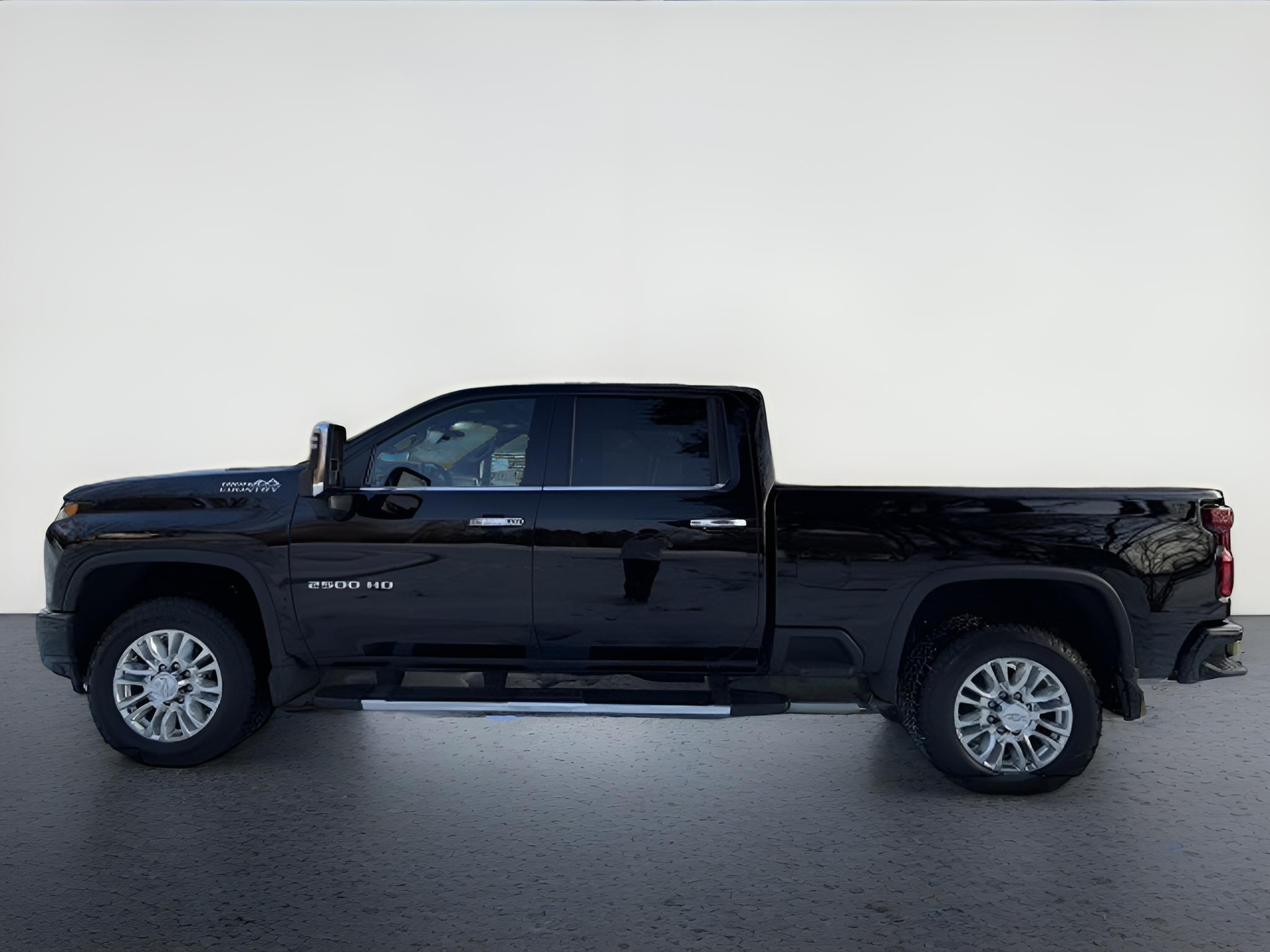 2020 Chevrolet Silverado 2500HD High Country, 6.6L Duramax Diesel, low miles,