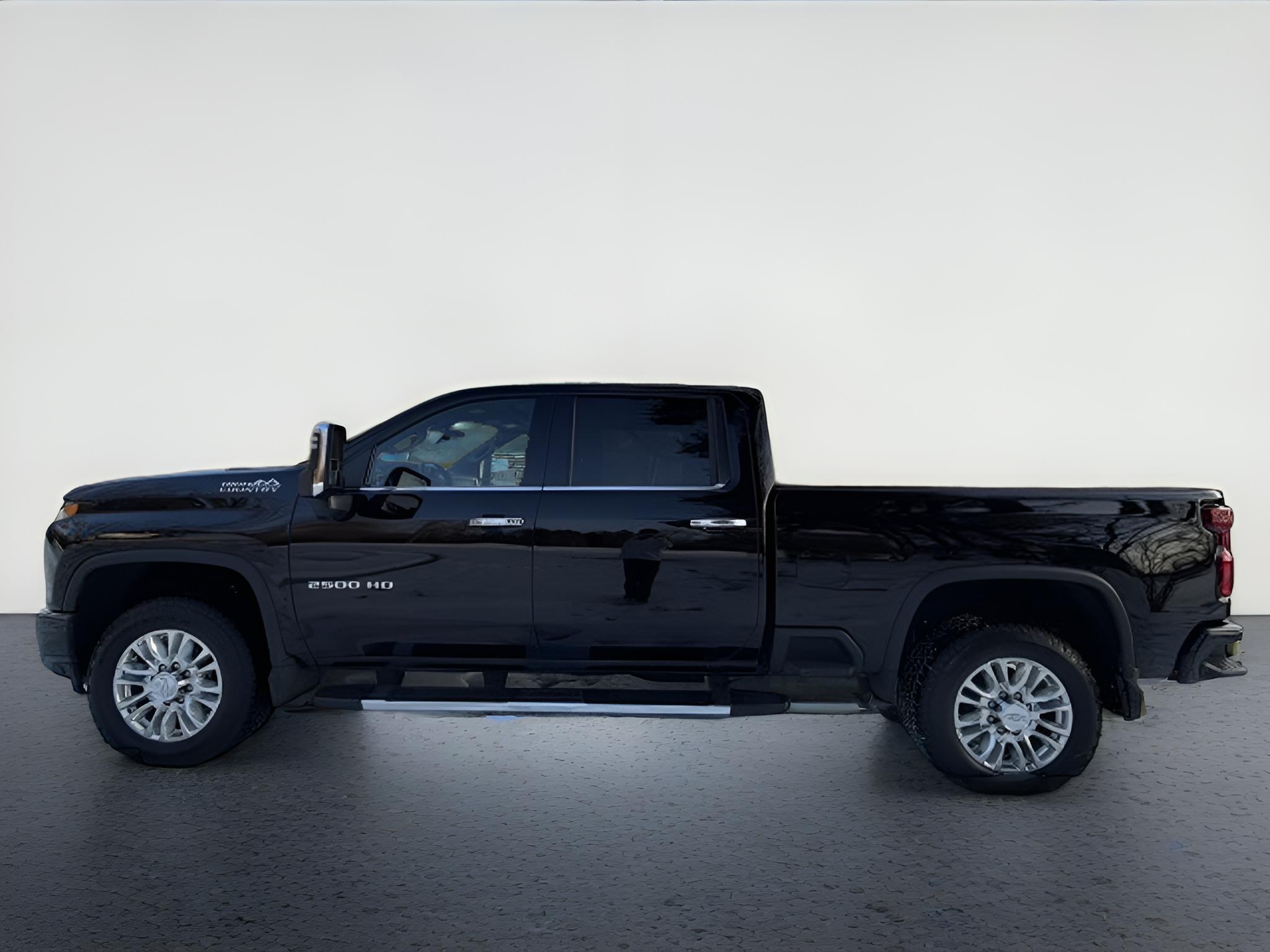2020 Chevrolet Silverado 2500HD High Country, 6.6L Duramax Diesel, low miles,