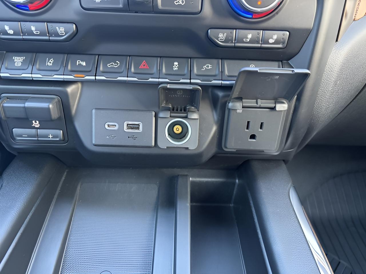 2020 Chevrolet Silverado 2500HD High Country, 6.6L Duramax Diesel, low miles,