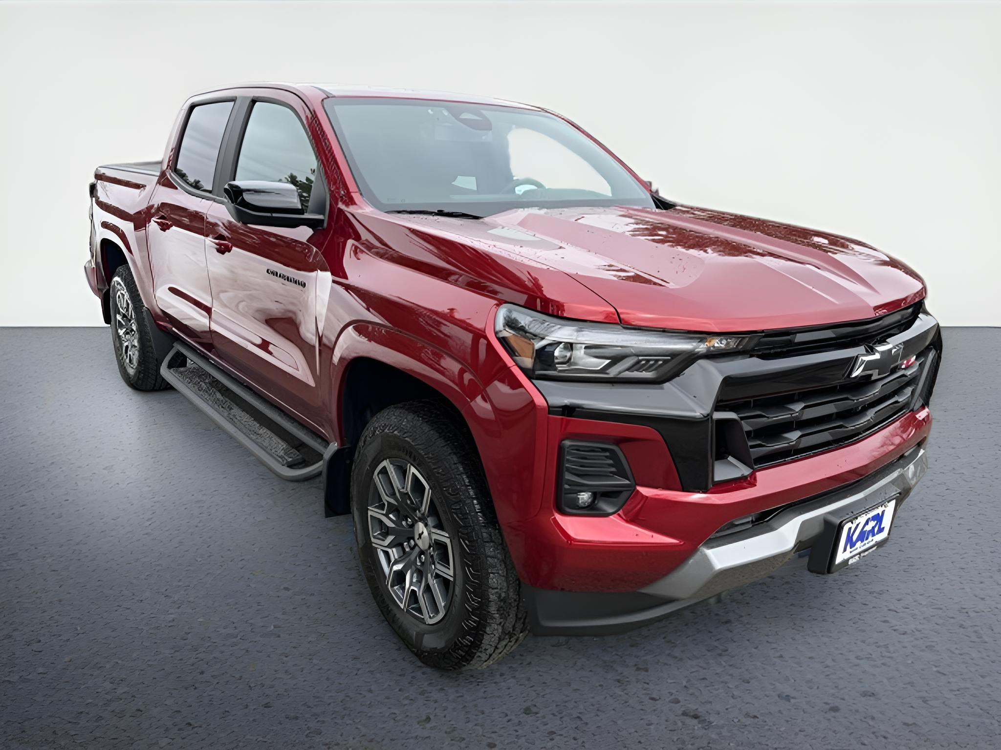 2026 Chevrolet Colorado 4WD Z71, tech Pkg, bad cover and liner,