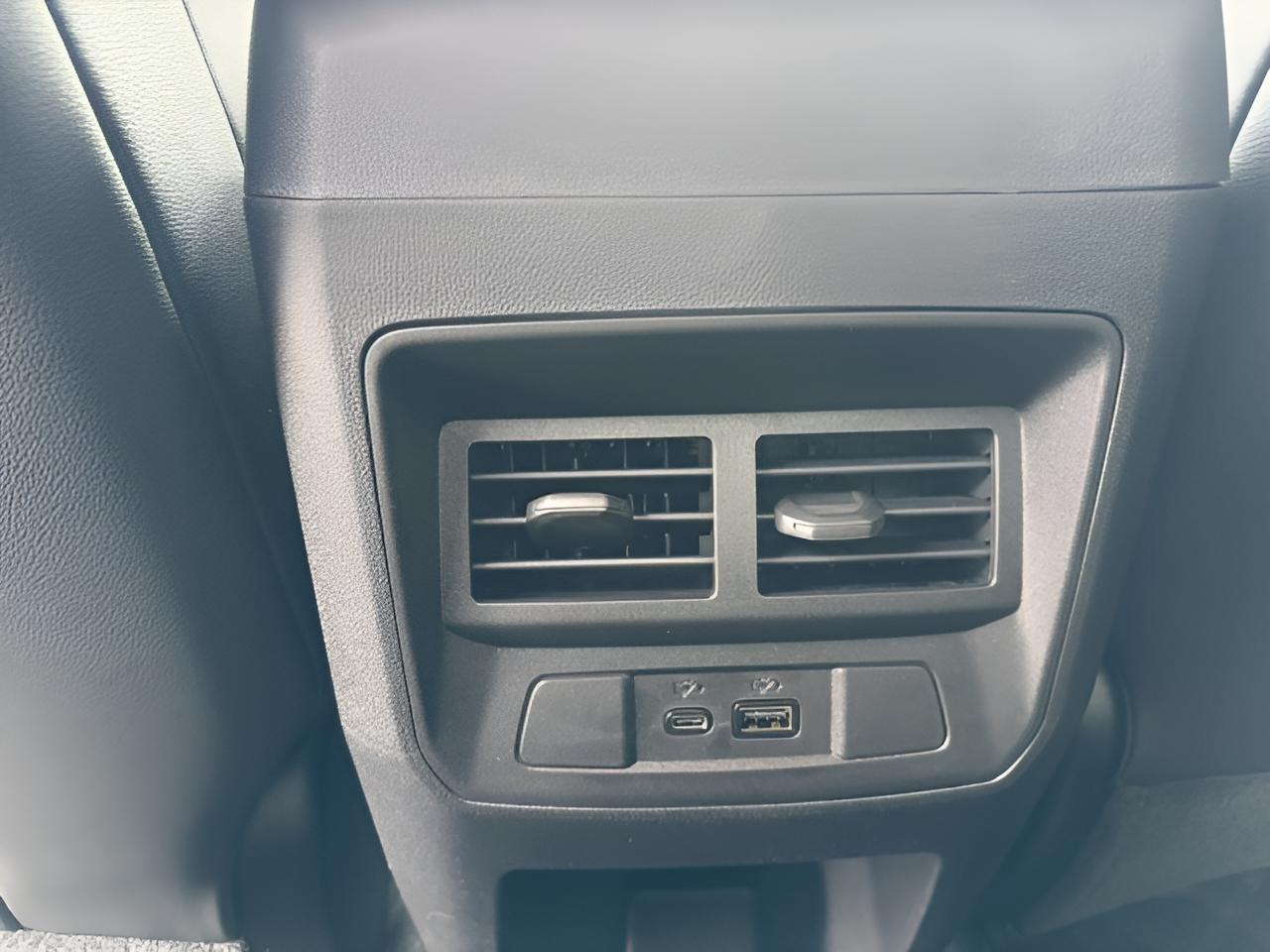 2026 Chevrolet Colorado 4WD Z71, tech Pkg, bad cover and liner,