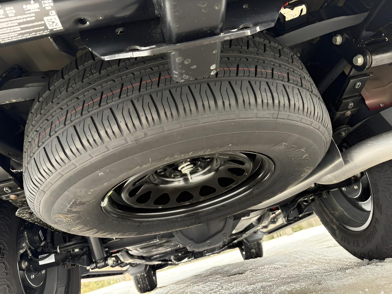 2026 Chevrolet Colorado 4WD Z71, tech Pkg, bad cover and liner,