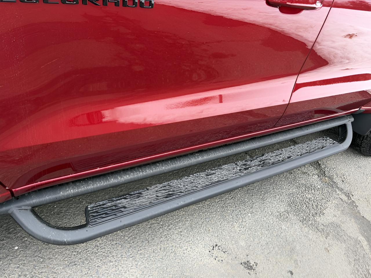 2026 Chevrolet Colorado 4WD Z71, tech Pkg, bad cover and liner,