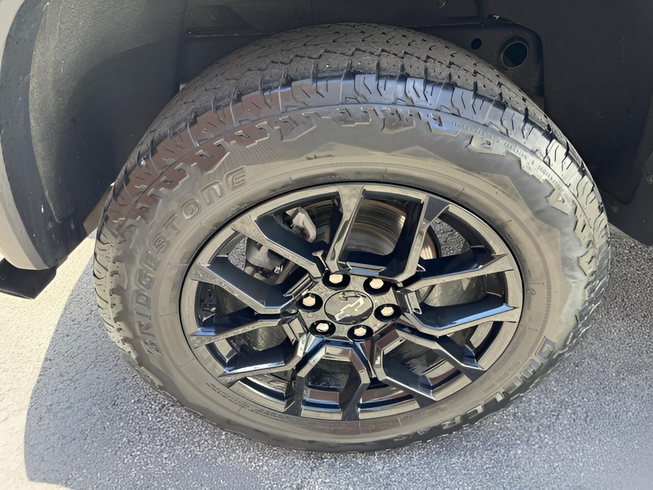 2023 Chevrolet Colorado 4WD Trail Boss, Dark Essentials Pkg, Assist Steps,