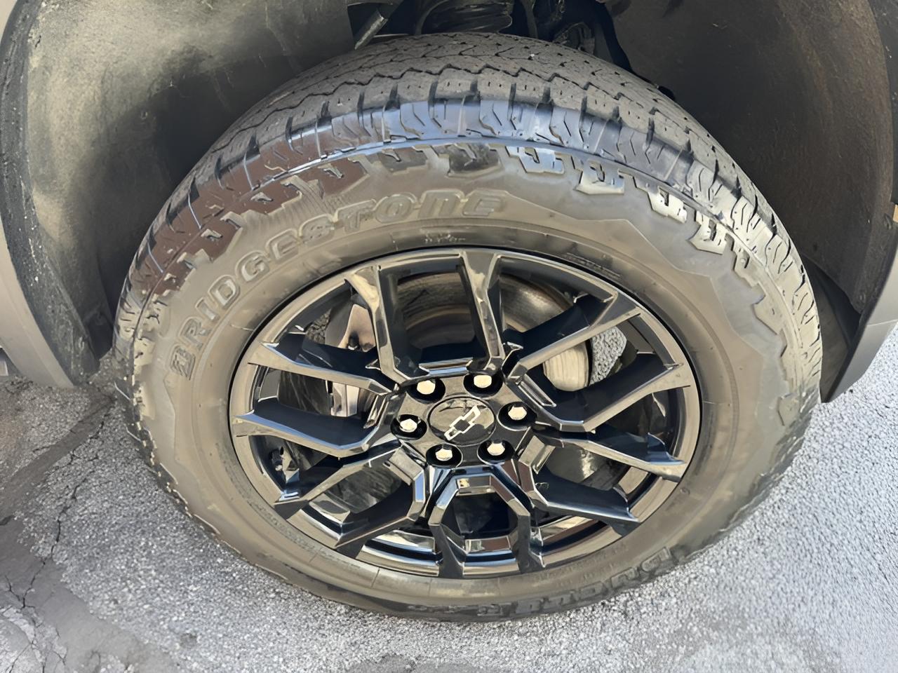 2023 Chevrolet Colorado 4WD Trail Boss, Dark Essentials Pkg, Assist Steps,