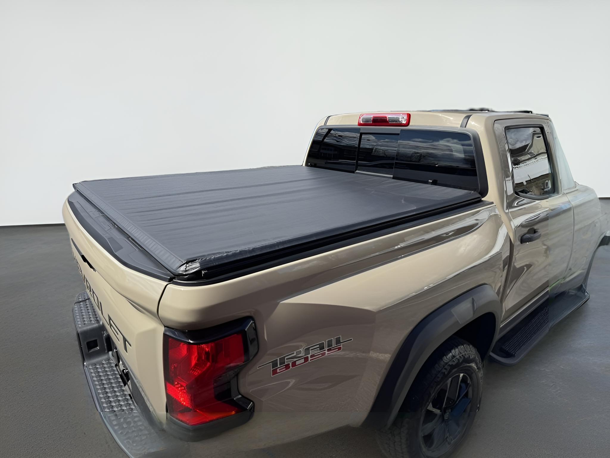 2023 Chevrolet Colorado 4WD Trail Boss, Dark Essentials Pkg, Assist Steps,