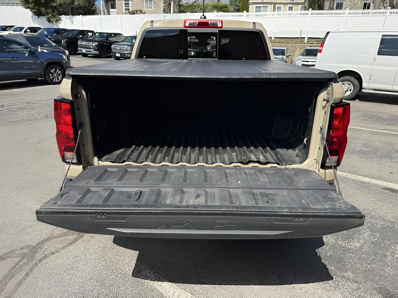 2023 Chevrolet Colorado 4WD Trail Boss, Dark Essentials Pkg, Assist Steps,