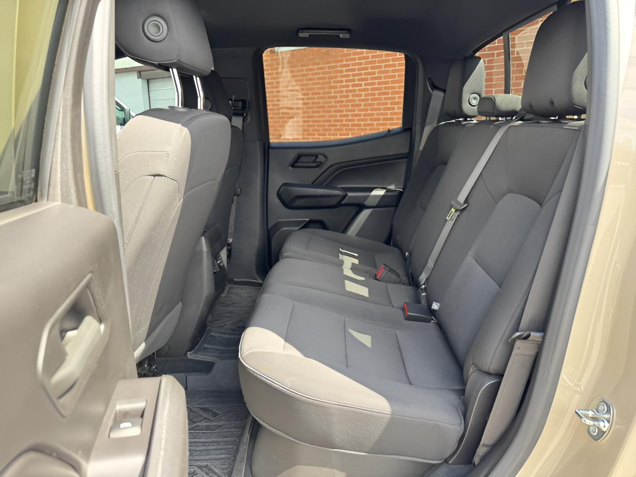 2023 Chevrolet Colorado 4WD Trail Boss, Dark Essentials Pkg, Assist Steps,