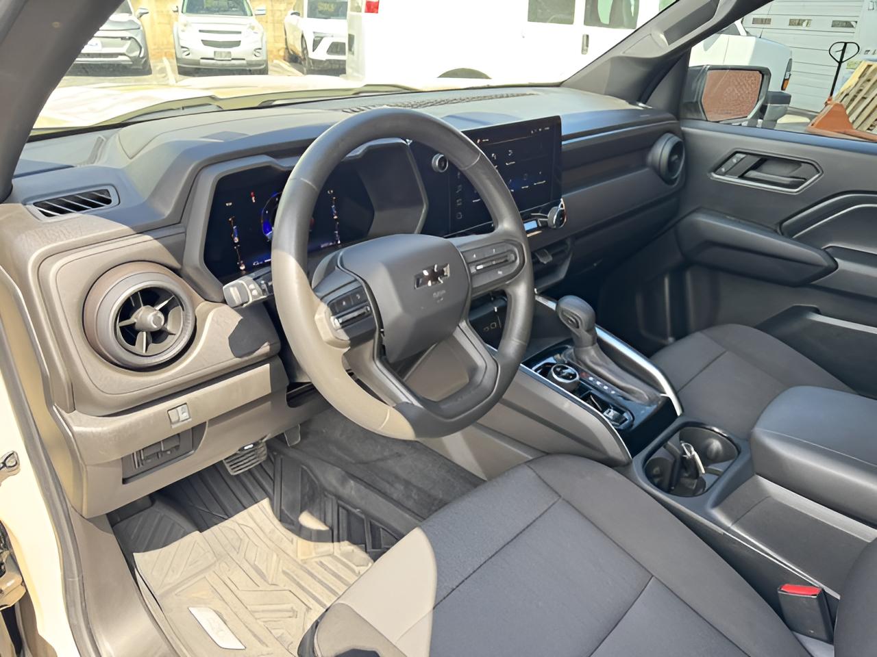 2023 Chevrolet Colorado 4WD Trail Boss, Dark Essentials Pkg, Assist Steps,