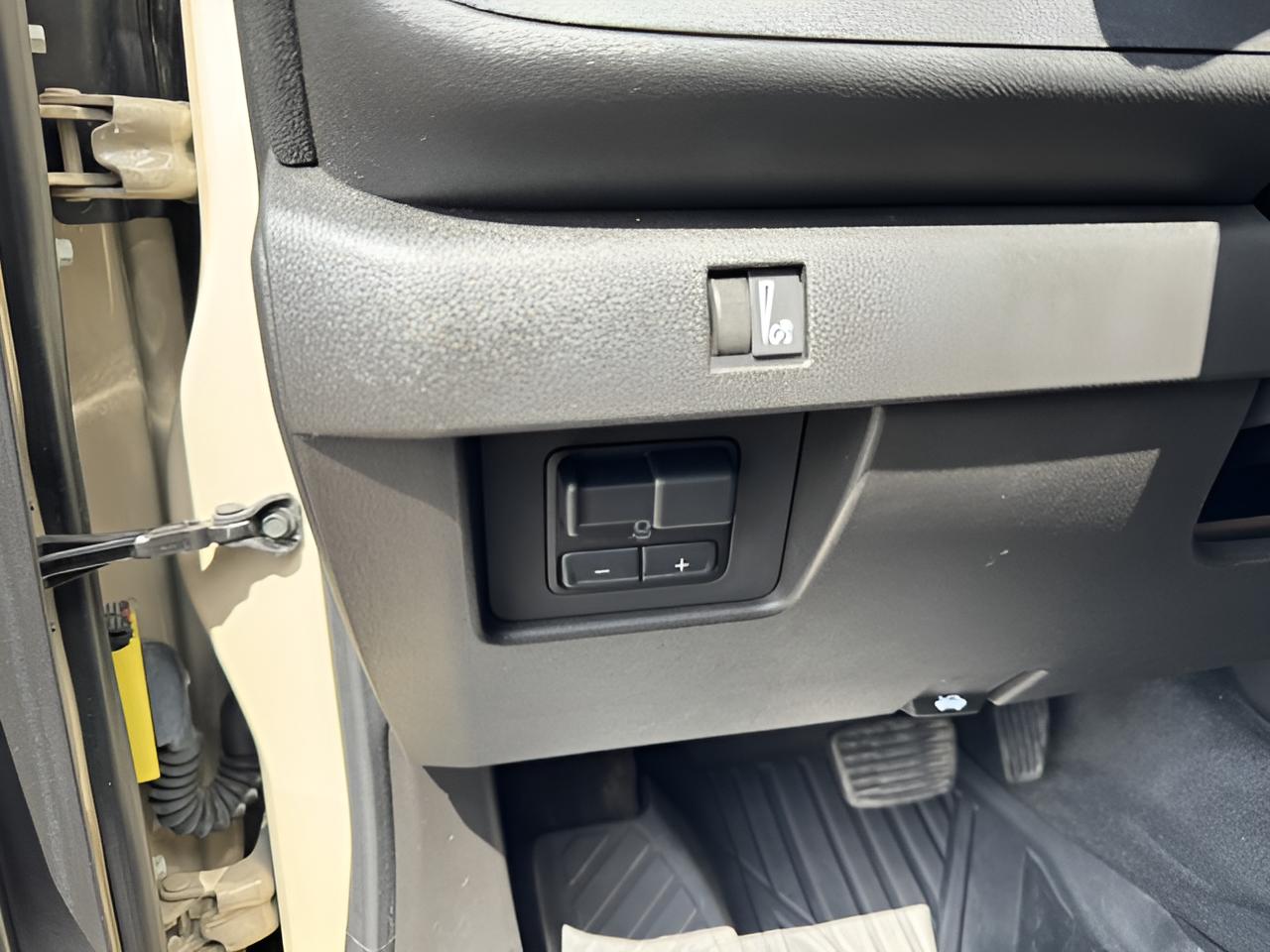 2023 Chevrolet Colorado 4WD Trail Boss, Dark Essentials Pkg, Assist Steps,