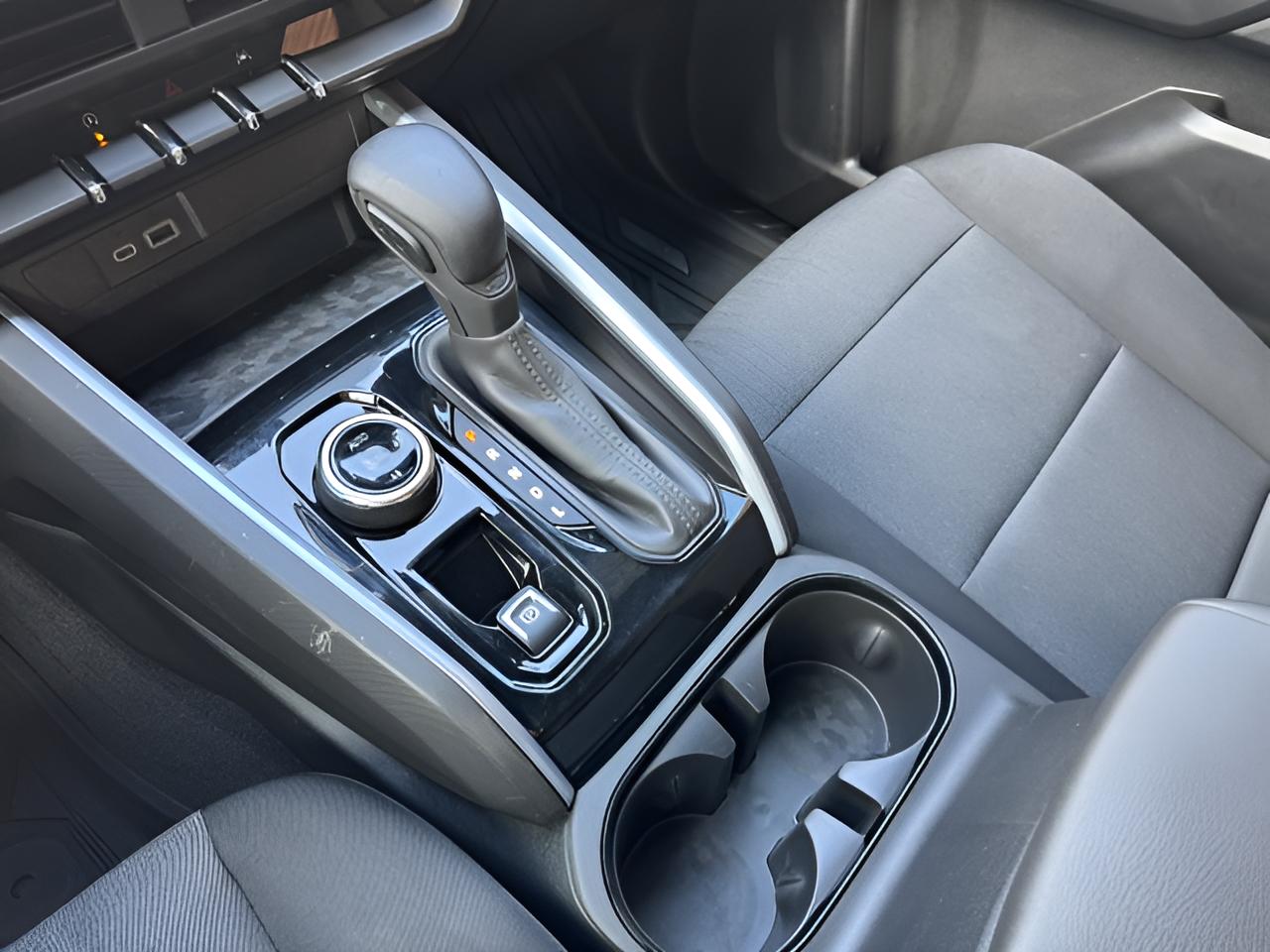 2023 Chevrolet Colorado 4WD Trail Boss, Dark Essentials Pkg, Assist Steps,