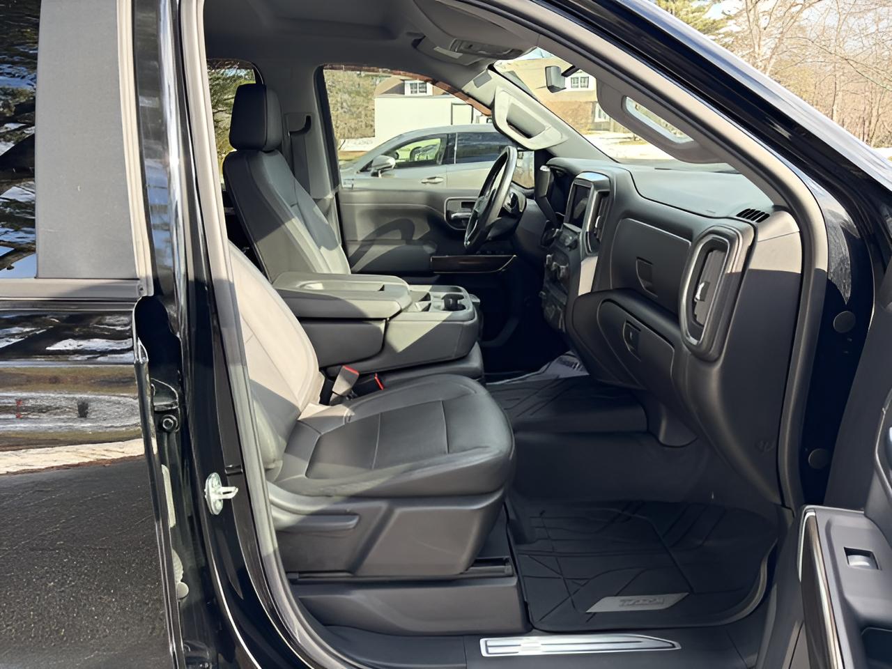 2019 Chevrolet Silverado 1500 LT, 1-owner, no accidents,