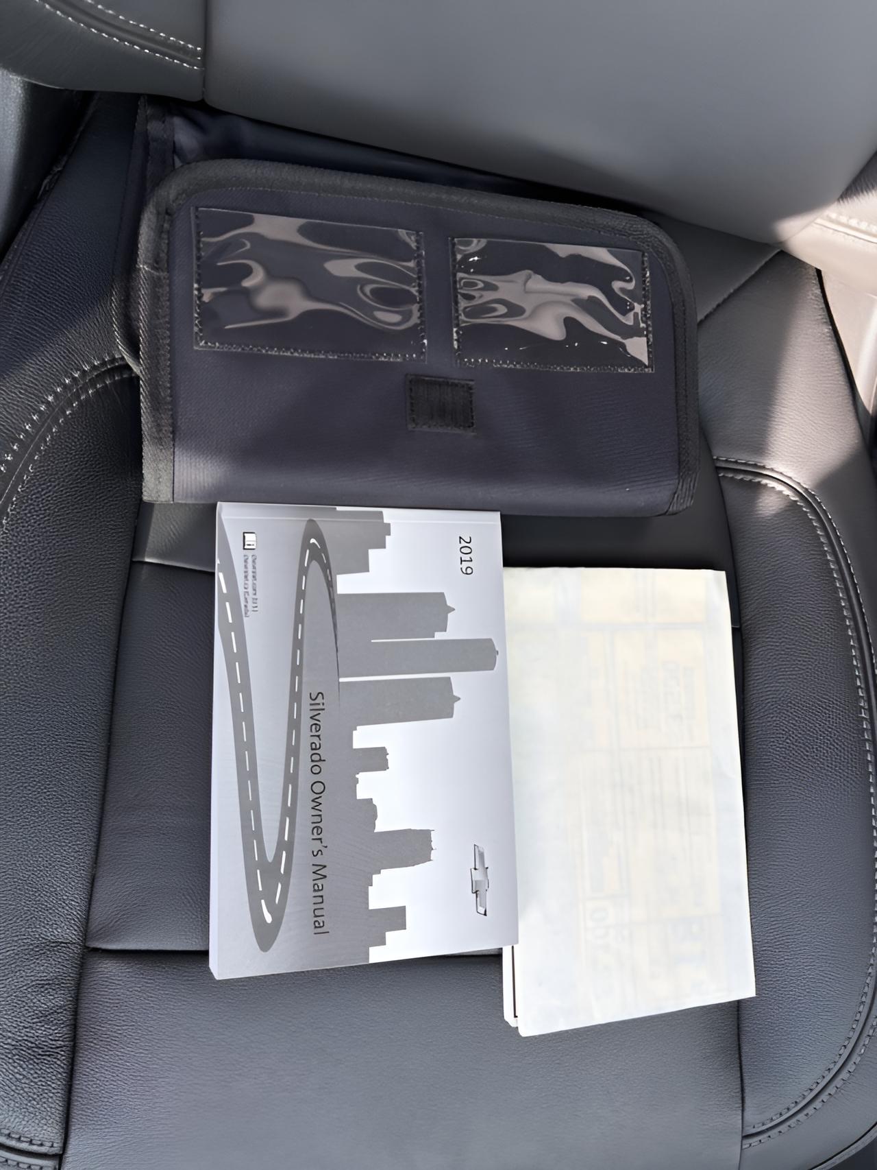 2019 Chevrolet Silverado 1500 LT, 1-owner, no accidents,