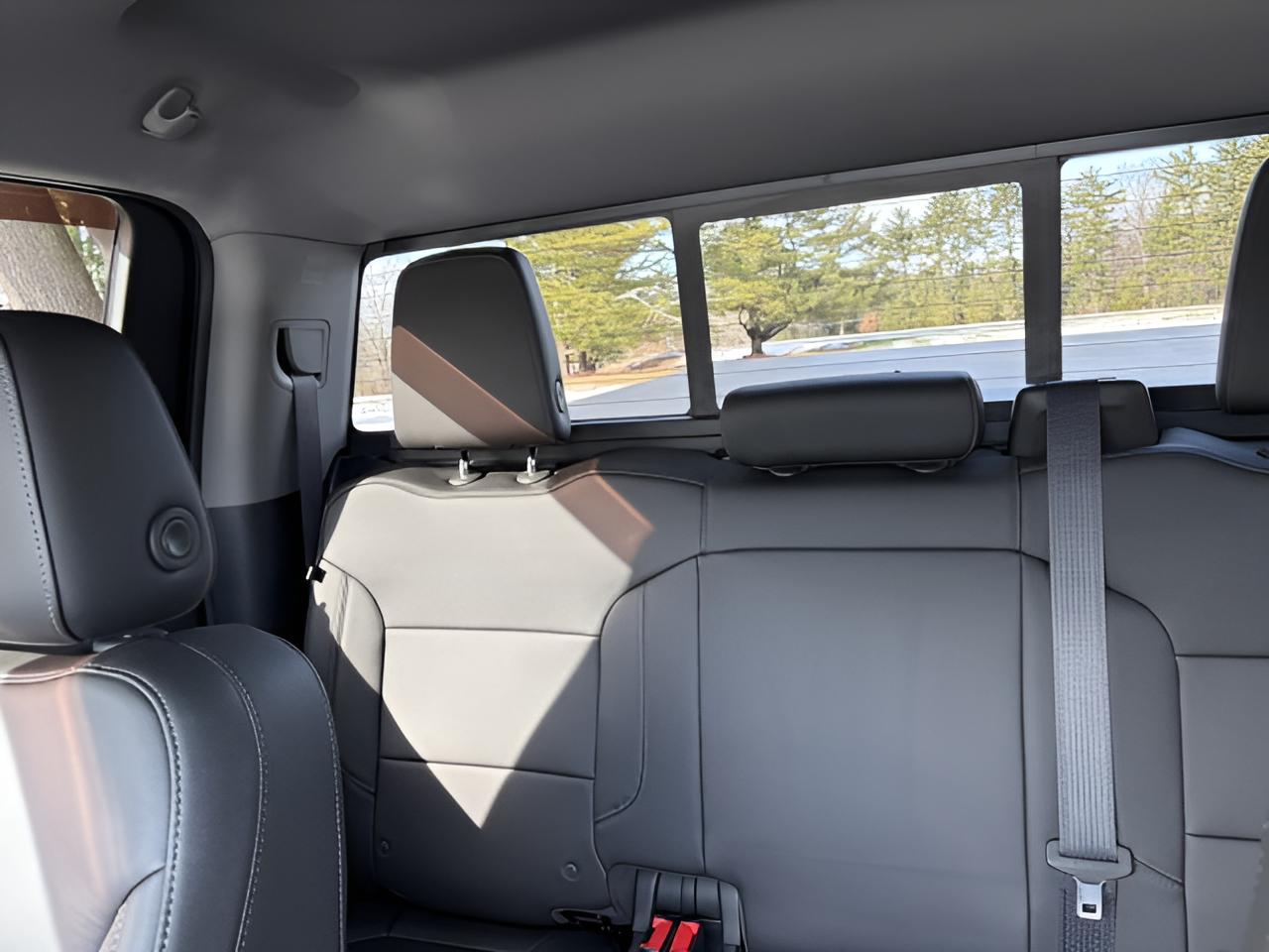 2019 Chevrolet Silverado 1500 LT, 1-owner, no accidents,