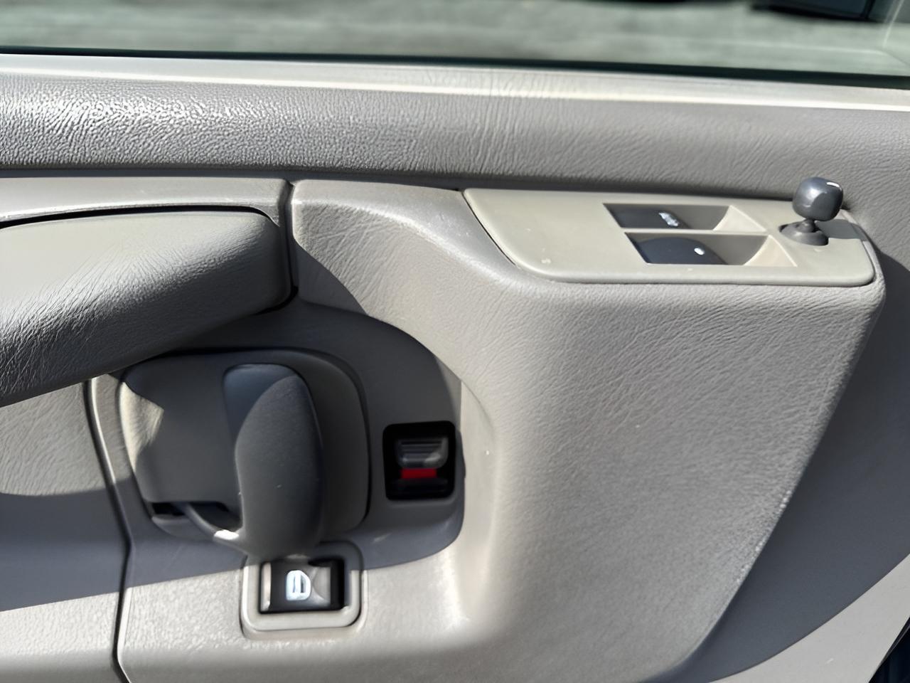 2014 Chevrolet Express 3500 Work Van, with roof rack,