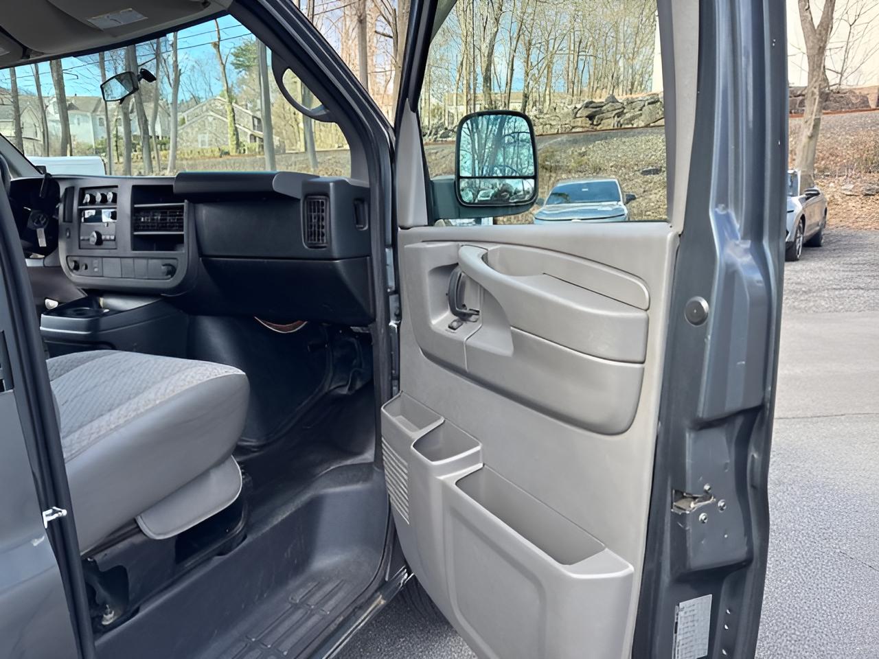 2014 Chevrolet Express 3500 Work Van, with roof rack,