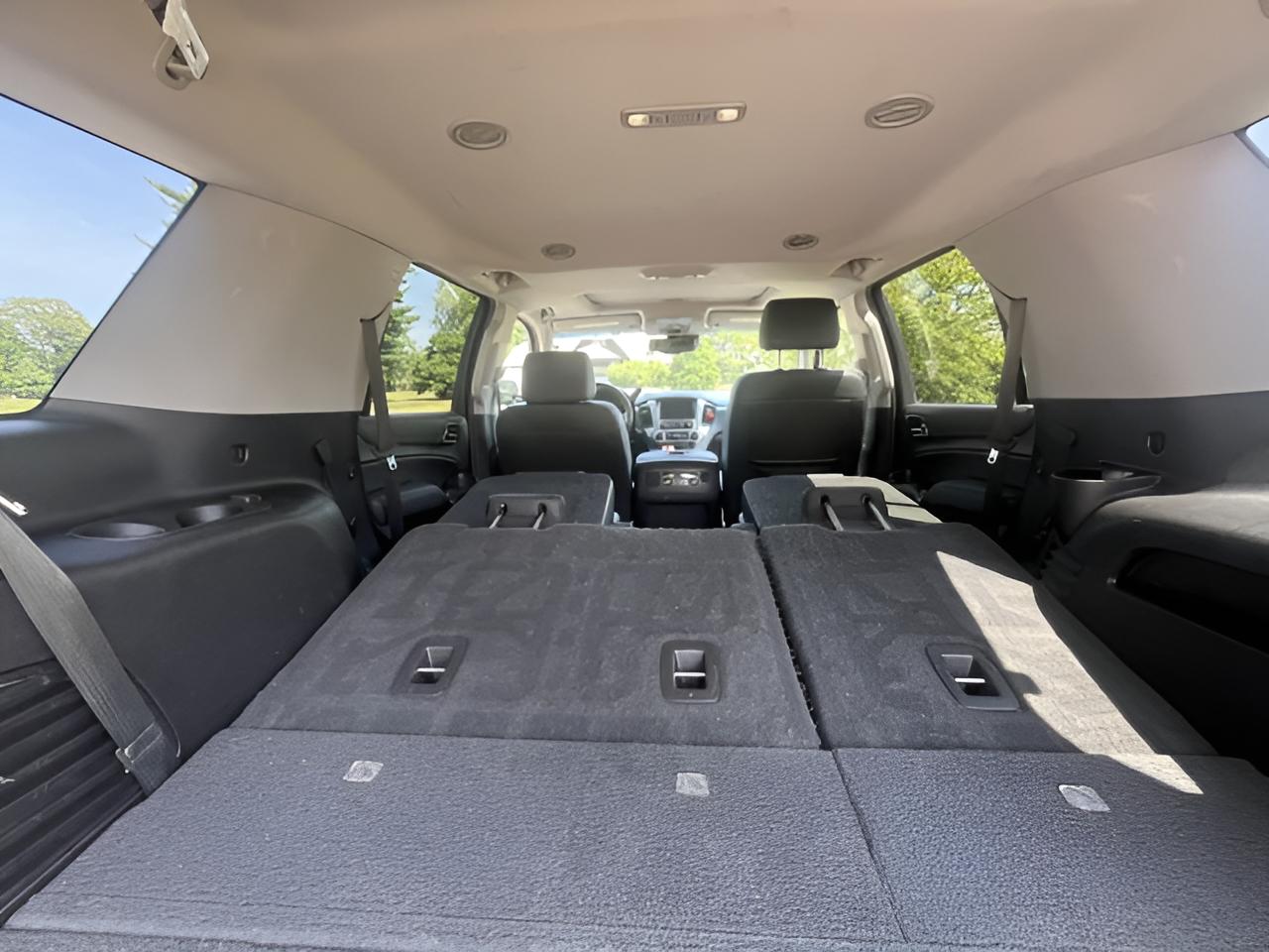 2019 GMC Yukon SLT, 2nd Row Buckets,