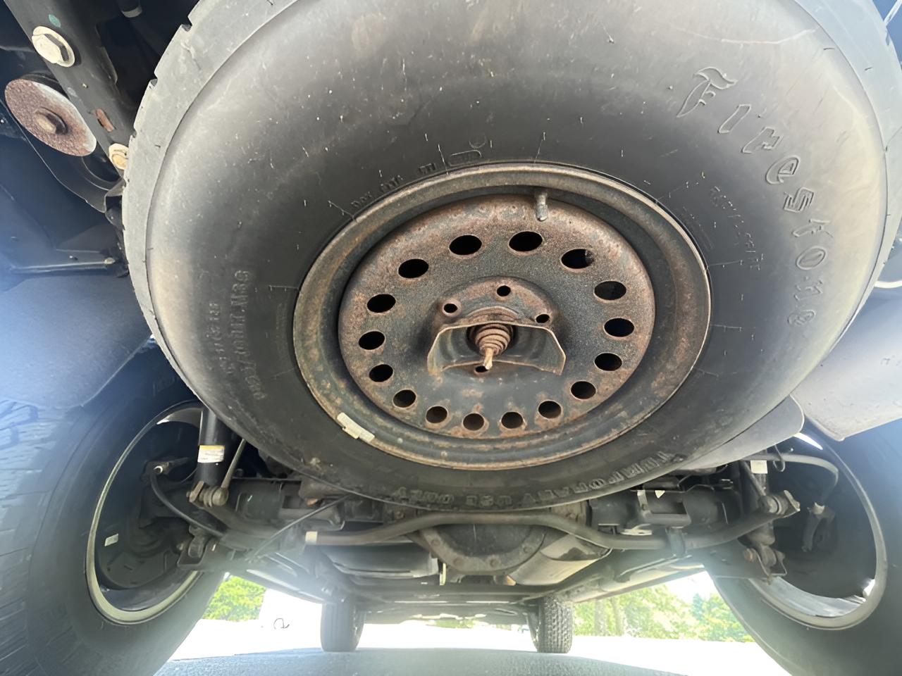 2019 GMC Yukon SLT, 2nd Row Buckets,