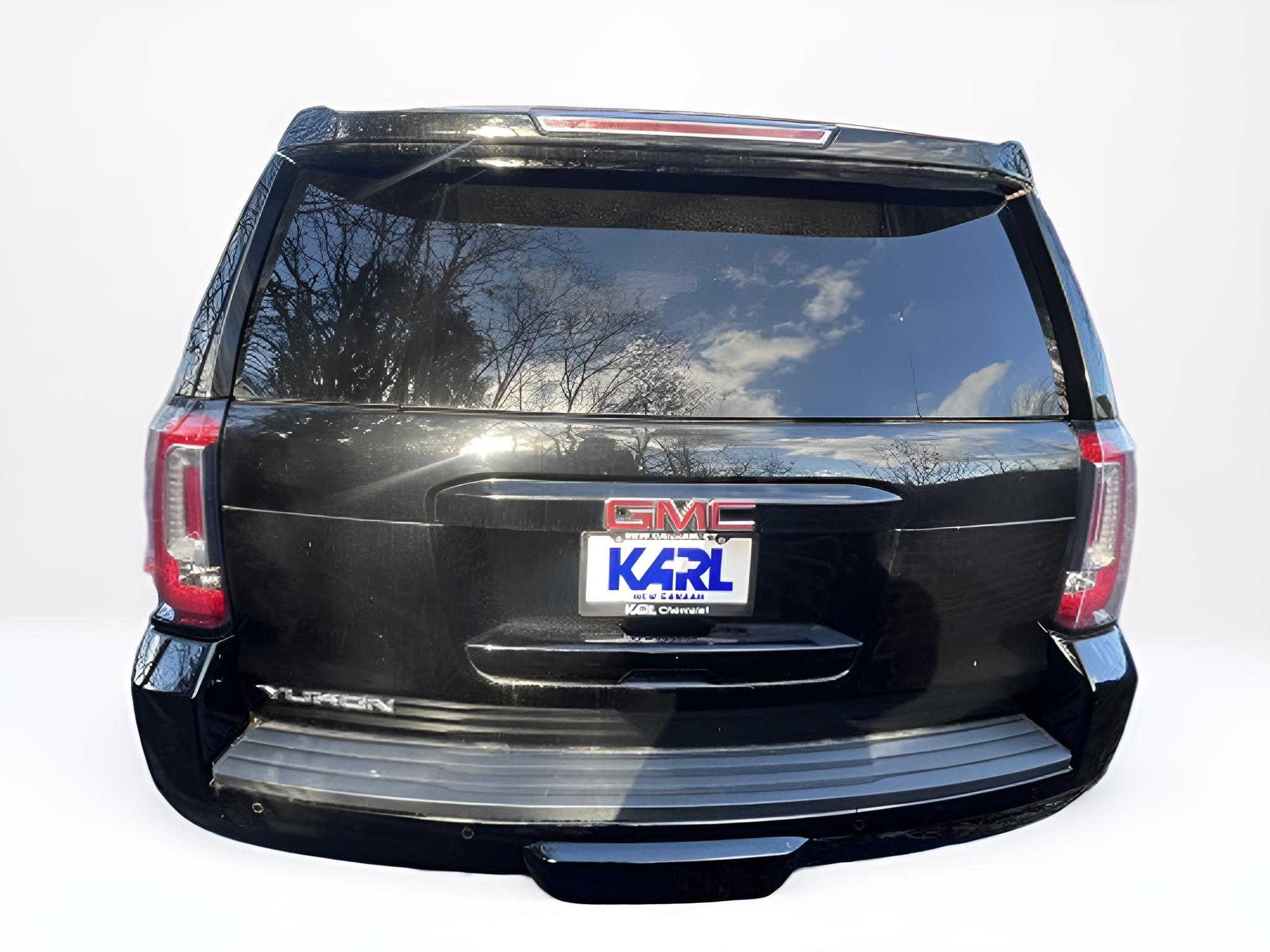 2019 GMC Yukon SLT, 2nd Row Buckets,