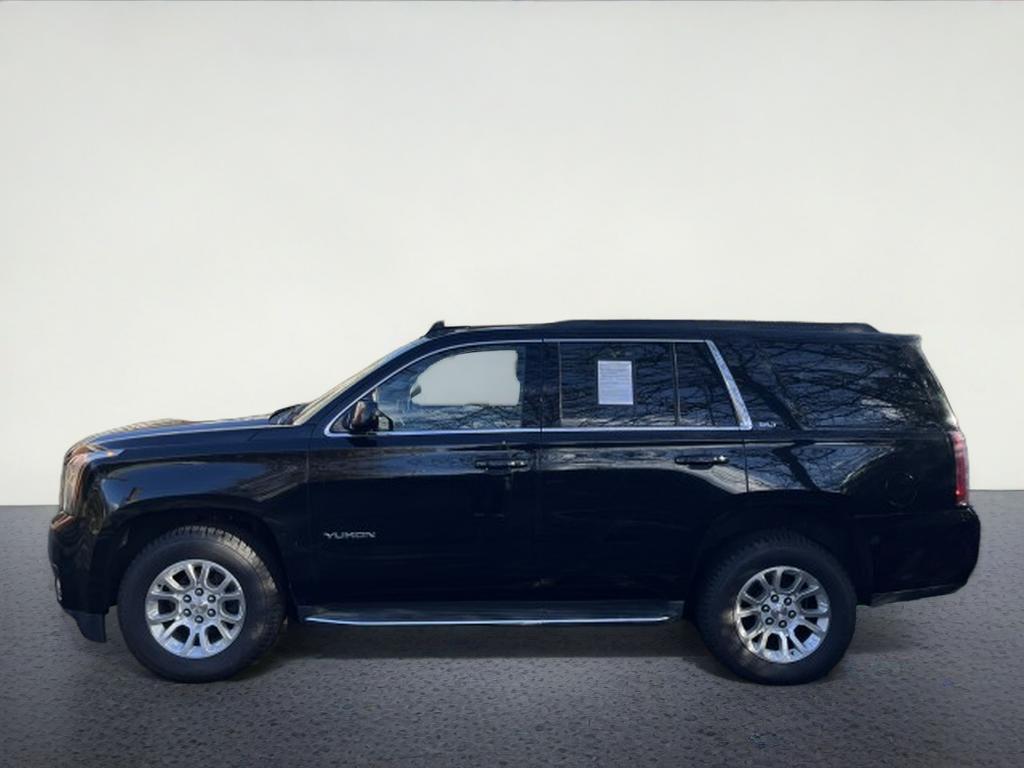 2019 GMC Yukon SLT, 2nd Row Buckets,