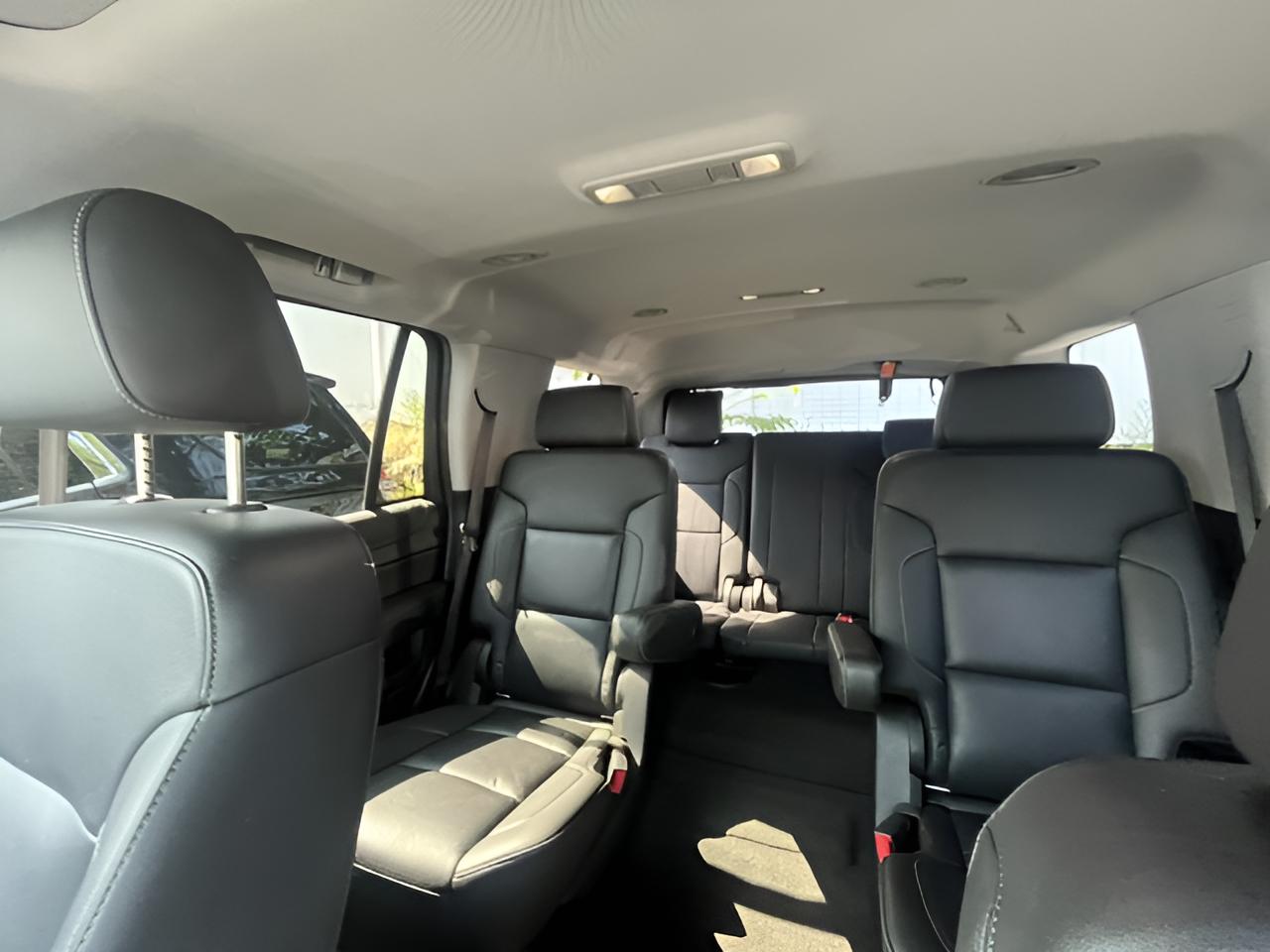 2019 GMC Yukon SLT, 2nd Row Buckets,