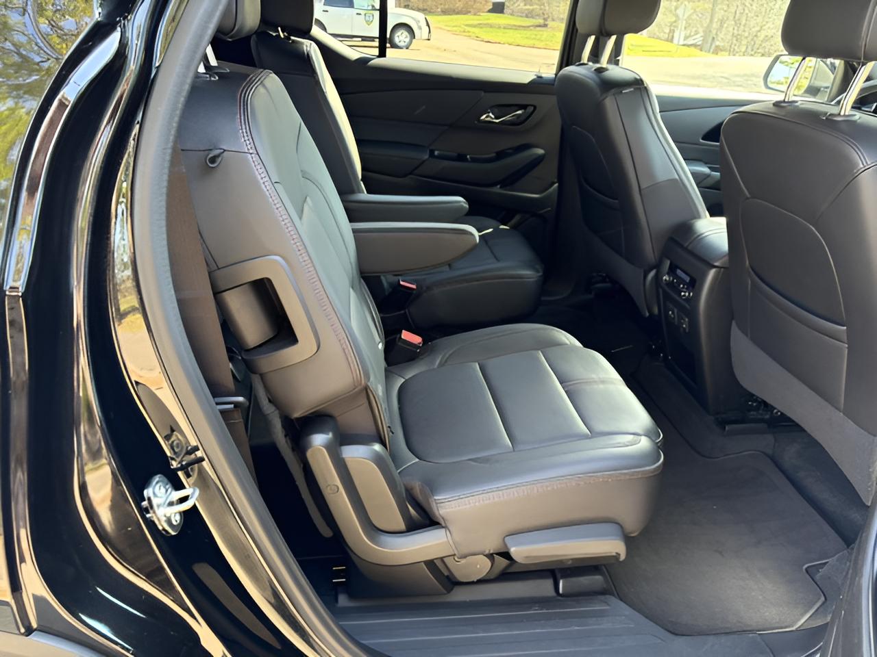 2023 Chevrolet Traverse RS, AWD , Dual Sunroof,