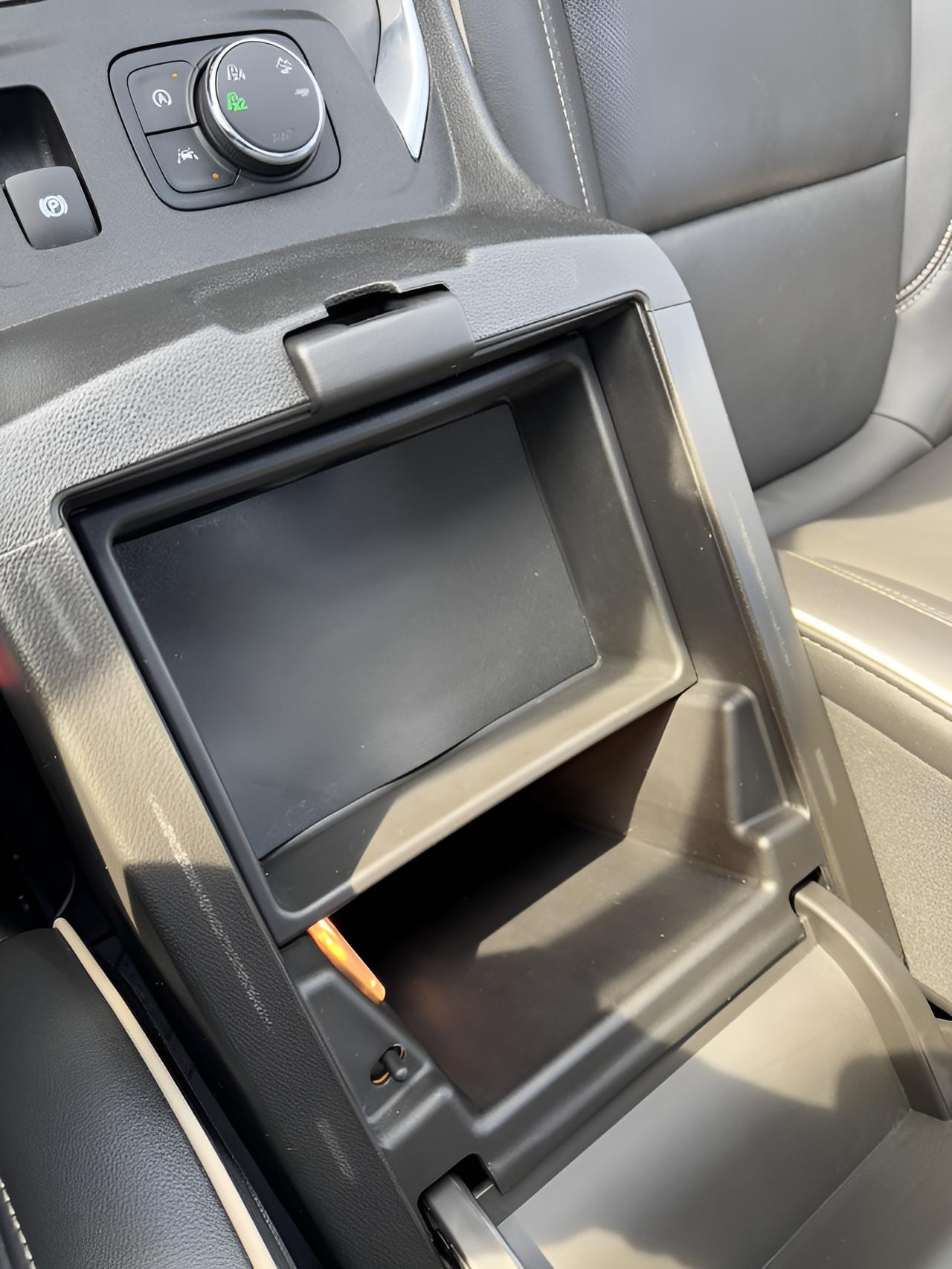 2022 Chevrolet Traverse Premier Premier, AWD, Dual Sunroof, 7 Pass