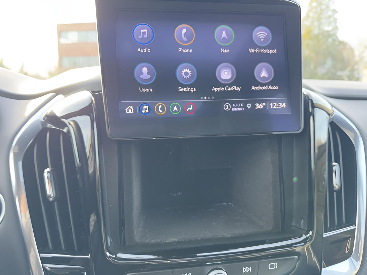 2022 Chevrolet Traverse Premier Premier, AWD, Dual Sunroof, 7 Pass