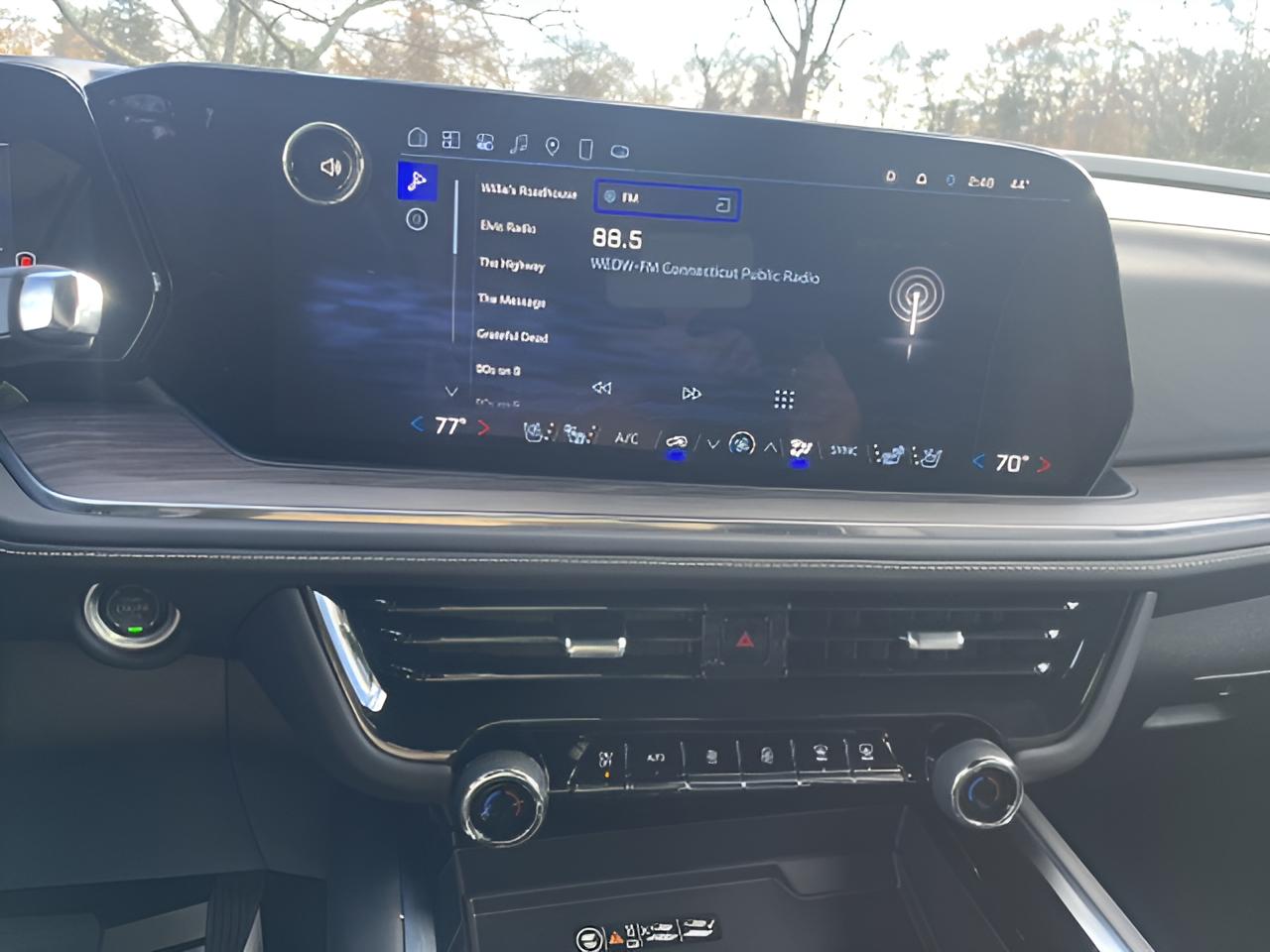 2025 Chevrolet Tahoe Premier, 2nd Row Buckets, 1-owner