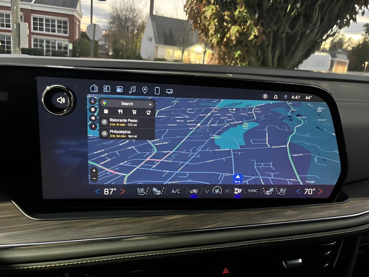 2025 Chevrolet Tahoe Premier, 2nd Row Buckets, 1-owner