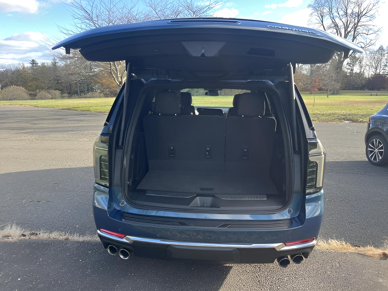 2025 Chevrolet Tahoe Premier, 2nd Row Buckets, 1-owner