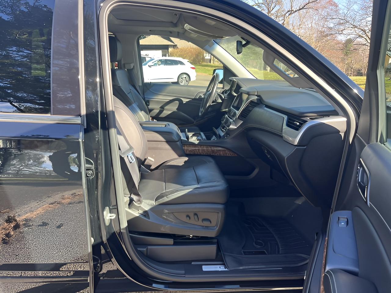 2016 Chevrolet Tahoe LTZ, 2nd Row Buckets, Brand NEW GM Transmission with Warranty