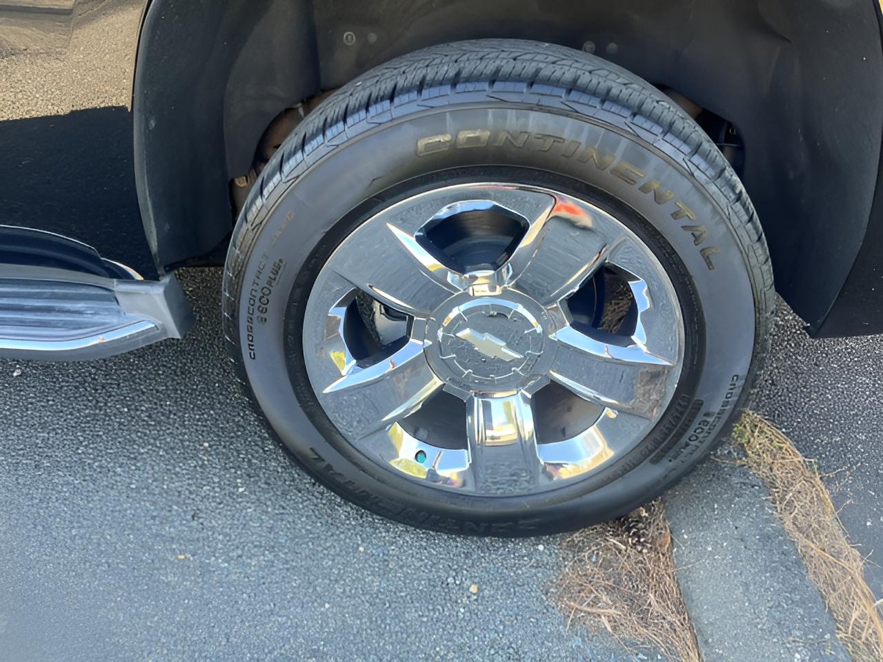 2016 Chevrolet Tahoe LTZ, 2nd Row Buckets, Brand NEW GM Transmission with Warranty