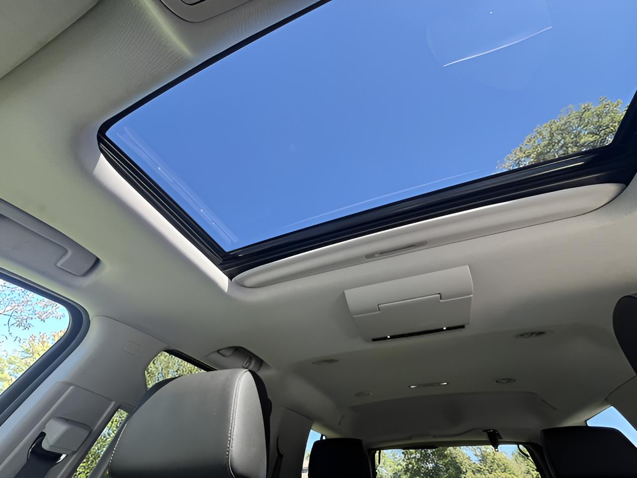 2016 Chevrolet Tahoe LTZ, 2nd Row Buckets, 1-owner