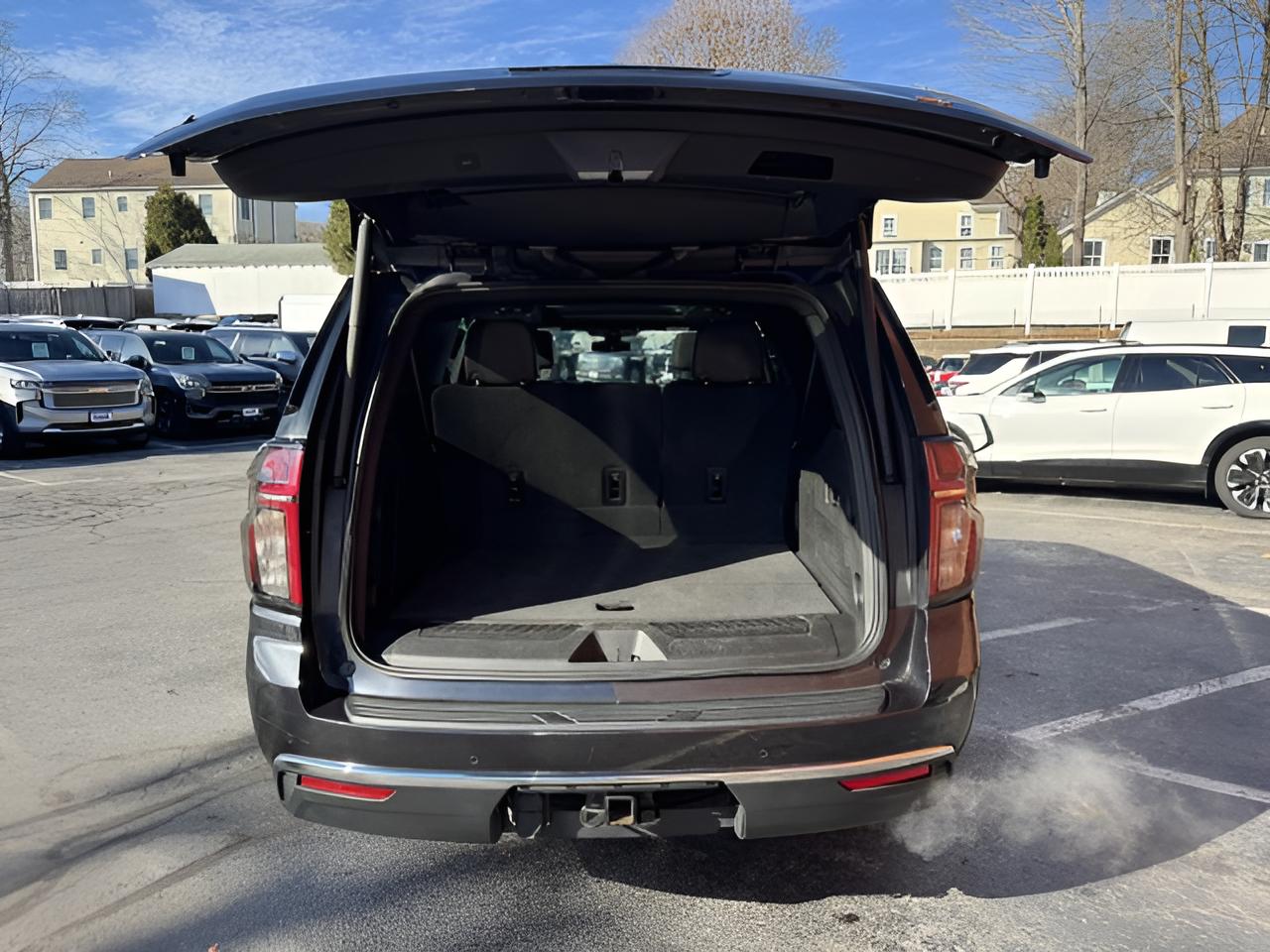 2022 Chevrolet Suburban LT, Luxury pkg, Panoramic Sunroof, 2nd Row Buckets,